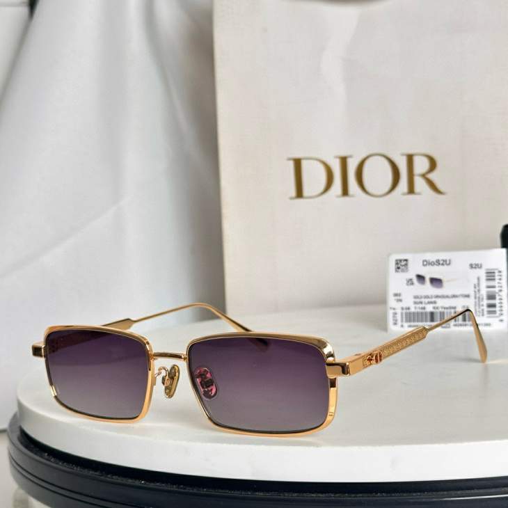 Picture of Dior Sunglasses _SKUfw76720824fw